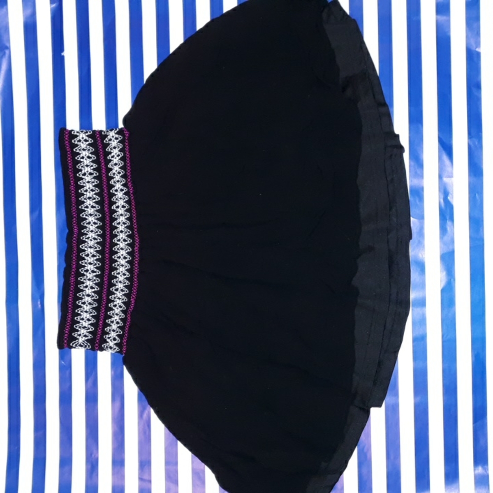 2/$12 or 3/$15 Torrid size 2 skirt